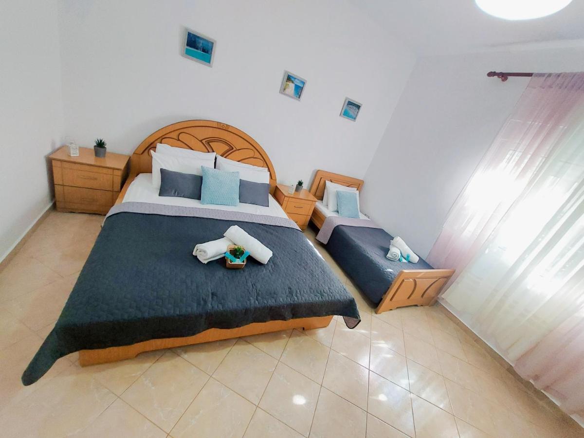 Orange Guest House Dhermi Bagian luar foto