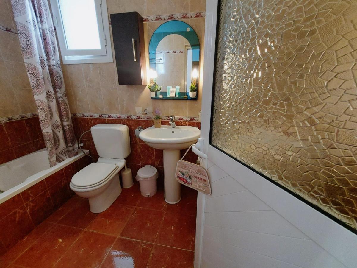 Orange Guest House Dhermi Bagian luar foto