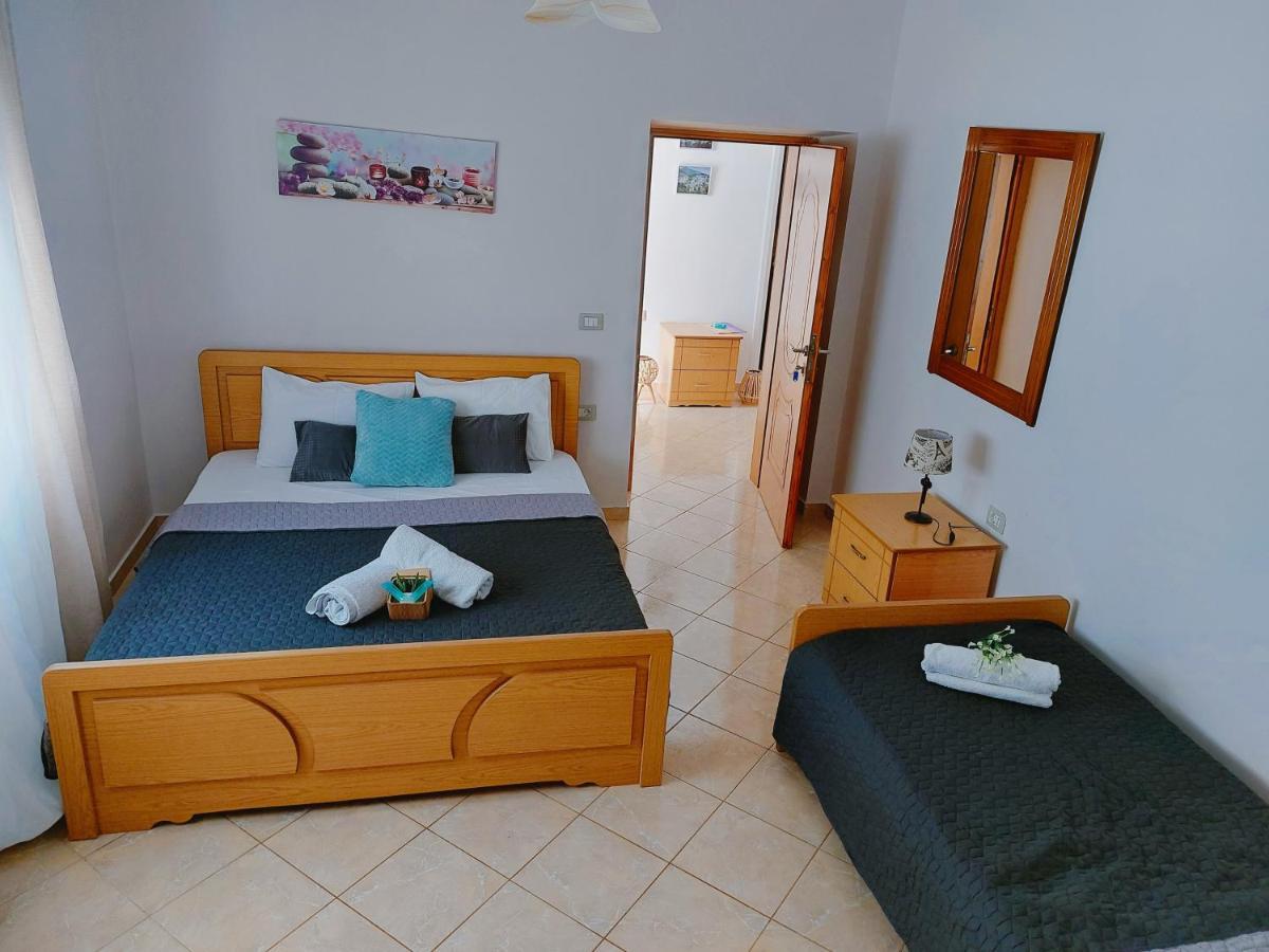 Orange Guest House Dhermi Bagian luar foto